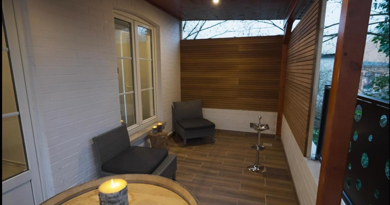 Les Suites M Wanze Exterior photo